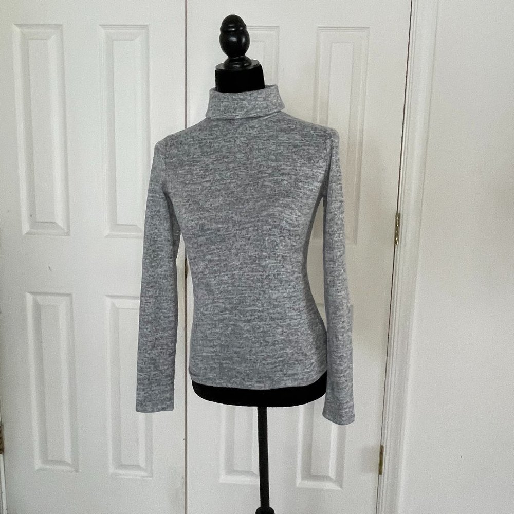 Long-sleeve turtleneck shirt from Forever 21